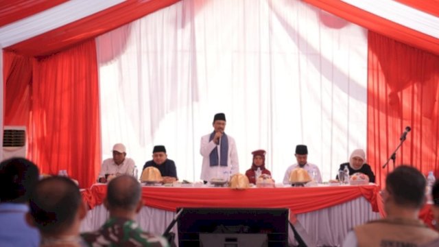 Walikota Makassar Dampingi Kemensos:19 Keluarga Miskin Terima Rumah Baru