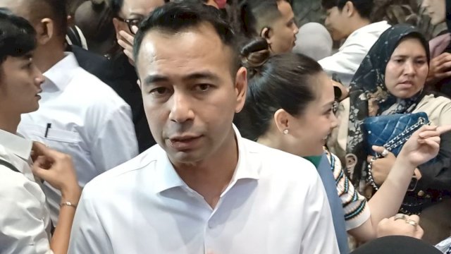 Raffi Ahmad Beri Santunan Kerabat Korban Demo DPRD Makassar