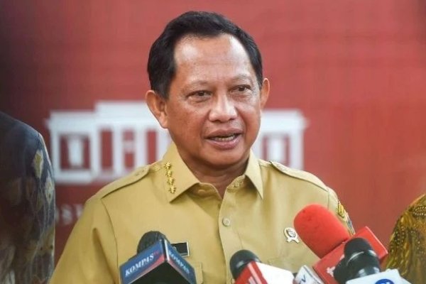 Mendagri Larang Kepala Daerah dan Anggota DPRD ke Luar Negeri