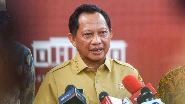 Mendagri Larang Kepala Daerah dan Anggota DPRD ke Luar Negeri.