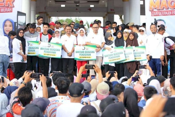 Enam Siswa Raih Beasiswa di Momentum Anti Mager