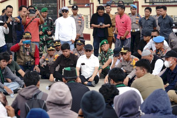 Bupati Soppeng Turun Langsung Terima Aspirasi Rakyat, Ditampung-Apresiasi Aksi Damai