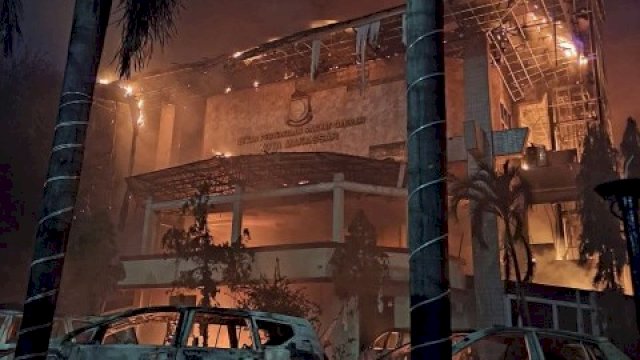Kerugian Mobiler dan Elektronik Pembakaran Gedung DPRD Kota Makassar Capai Rp70 Miliar