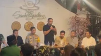 Ketua DPRD Supratman Menangis, Siap Korbankan Nyawa Demi Makassar: Saya Tak Ingin Kota Ini Hancur!