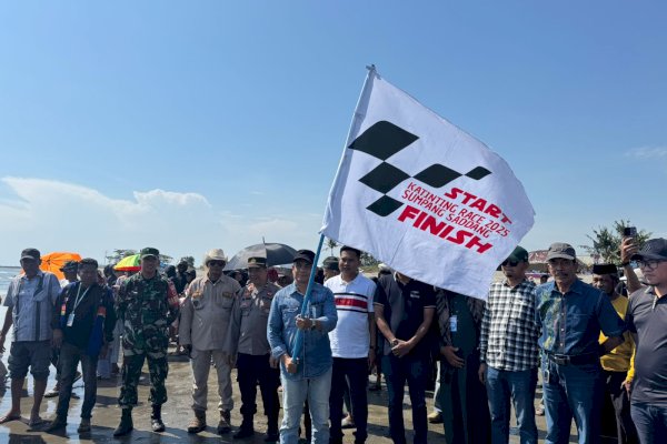 Wabup Pinrang Buka Katinting Race Sumpang Saddang 2025, Dorong Sportivitas dan Wisata Daerah