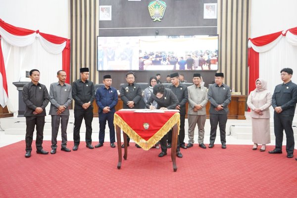 Tok! DPRD Gowa dan Bupati Tandatangani Nota Kesepakatan Perubahan KUA-PPAS 2025