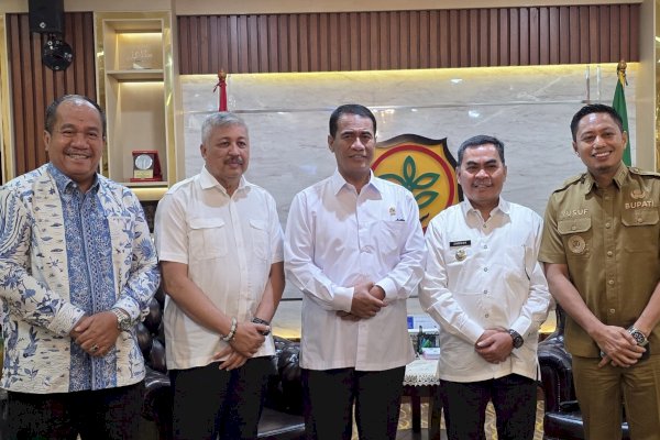 Irwan Hamid Dorong Stabilitas Harga Gabah demi Kesejahteraan Petani Pinrang