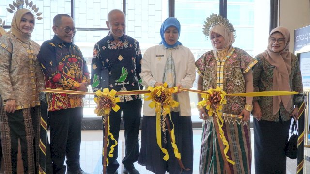 Wakil Wali Kota Makassar, Aliyah Mustika Ilham, membuka secara resmi acara IndAAC Sulawesi 2025 Symposium Workshop & Health Tourism.