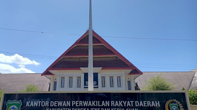 Oplus_0