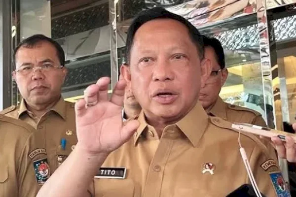 Mendagri Tito Izinkan Kepala Daerah ke Luar Negeri