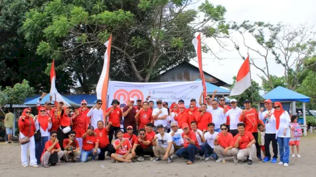 Kemeriahan HUT RI Ke-80 di Perumda Parkir Makassar.