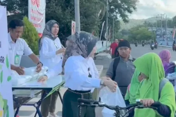 Bank Sulselbar Cabang Selayar Gelar Jumat Berkah Dengan Sentuhan Kebersamaan