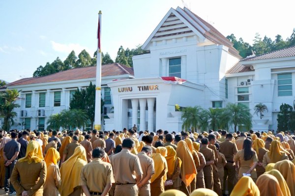 Pimpin Apel Pagi, Rapiuddin Ingatkan ke ASN Lutim Pentingnya Berolahraga