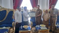 BPKP Serahkan Sertifikat Level 3 kepada Bupati Pangkep Yusran Lalogau, Pengawasan dan Manajemen Risiko Kian Kuat