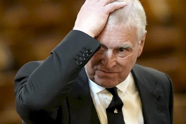 Raja Charles Cabut Gelar Pangeran Andrew Usai Skandal Epstein Mencuat Lagi