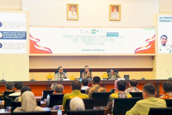 Wamendagri Bima Arya Pimpin Rakor Pemerintahan se-Sulawesi 2025