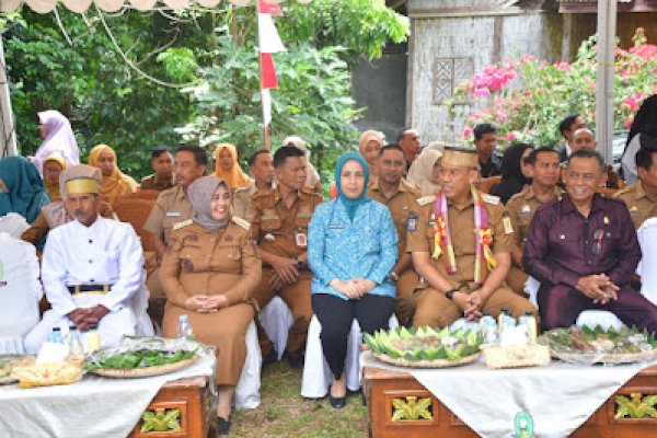 Bupati-Wabup Sinjai Hadiri Pesta Adat Mappogau Sihanua di Desa Tompo Bulu