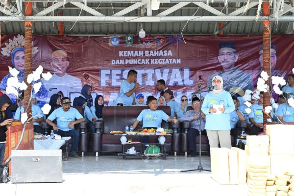 Festival Bulan Bahasa Sinjai Tanamkan Cinta Bahasa Ibu