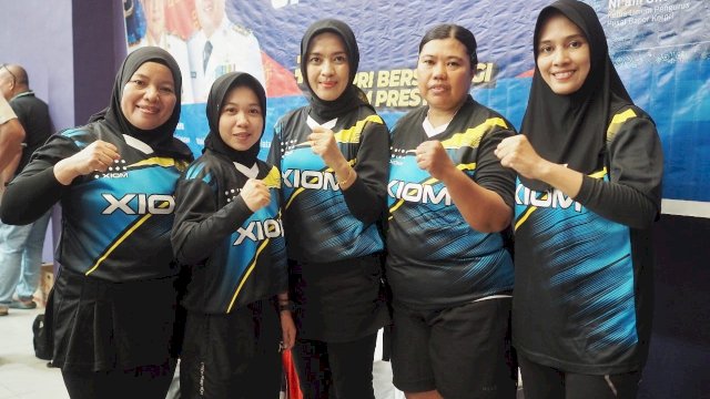 Tim Tenis Meja Beregu Putri Korpri Sulawesi Selatan.
