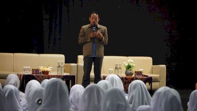 SMA Islam Athirah 1 Makassar menggelar kegiatan Sharing Alumni dan Athirah Edufair 2025.