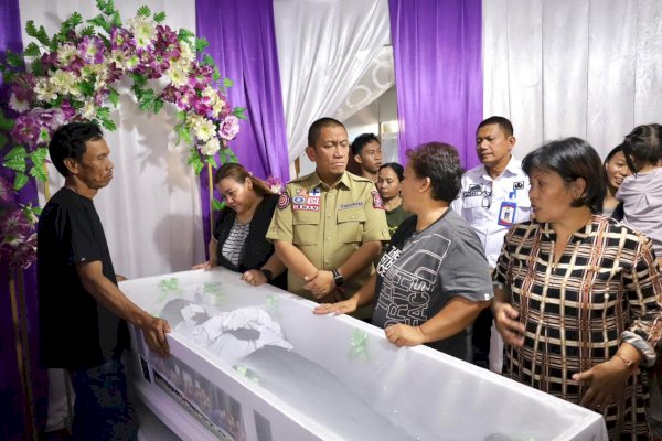 Penuh Ketulusan, Bupati Lutim Ibas Melayat Tiga Warga Lutim yang Berpulang