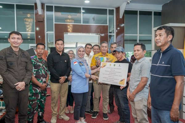 Ketua DPRD Syamsuddin Muhiddin Kawal Bantuan Oplah dari Kementan untuk Petani Barru