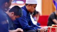 Gubernur Andi Sudirman Hadiri Kajian Islam Ilmiah “Menjaga Diri dan Keluarga dari Api Neraka”