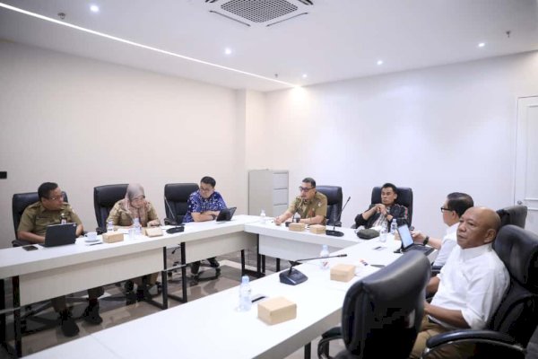 Sekda Zulkifly Pimpin Rapat Soal Stadion, Pemkot Siap Tender Dini