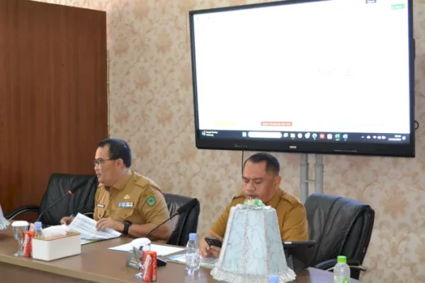Pemkab Maros Bahas Pencapaian PAD 2025