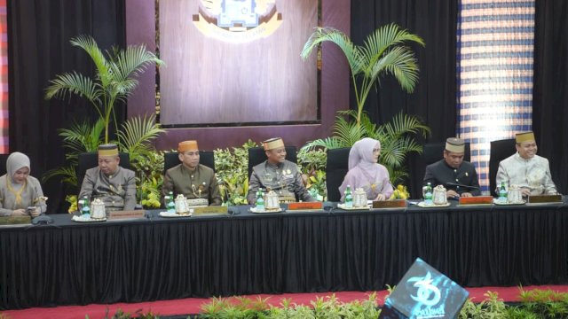 Paripurna istimewa dalam rangka peringatan Hari Ulang Tahun ke-365 Provinsi Sulawesi Selatan.