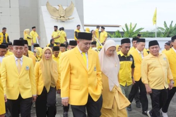 Munafri Pimpin Ziarah dan Tabur Bunga Peringati HUT Golkar ke-61 di TMP Panaikang