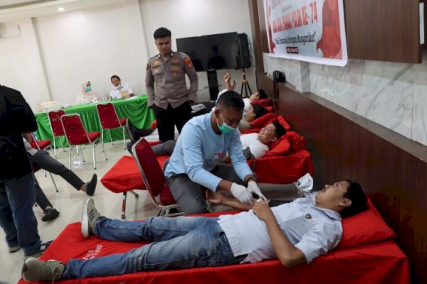 Semarak HUT Humas Polri ke-74, Polres Lutim Gelar Donor Darah Bersama Pemkab Lutim