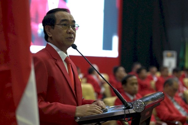 Visi dan Misi Unhas 2015-2030: Prof JJ Paparkan Keberhasilan, Bacarek Lain Masih Janji