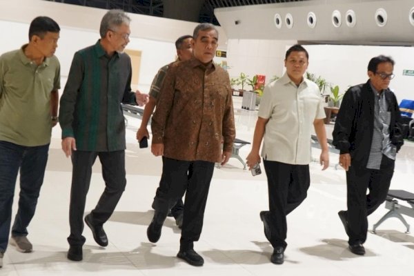 Waka DPRD Sulsel Yasir Machmud Sambut dan Dampingi Ketua MPR RI Ahmad Muzani di Makassar