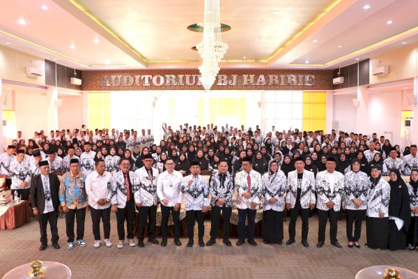 Wali Kota Parepare Tasming Hamid: Guru Kunci Lahirkan Generasi Berkarakter Menuju Emas 2045