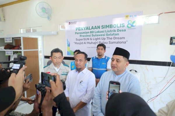 Warga Pulau Samalona Kini Nikmati Listrik 24 Jam