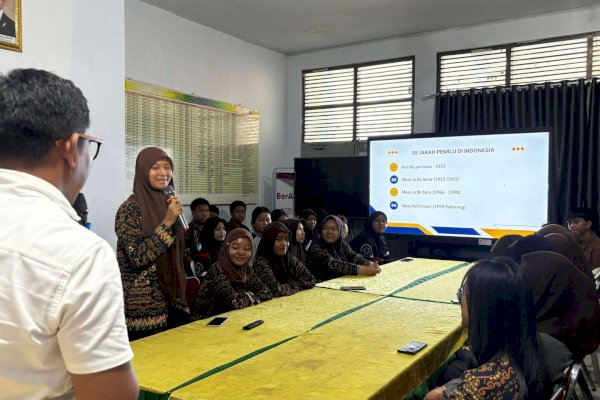 KPU Makassar Tanam Semangat Demokrasi di Sekolah