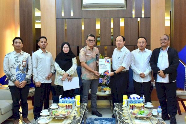 Sulsel Serahkan Hasil Kajian Pengelolaan Pengaduan Pertanahan