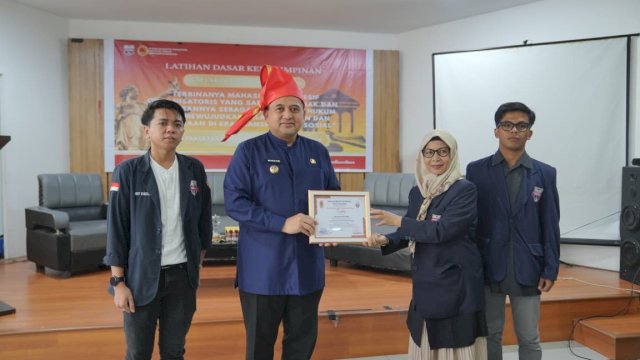 Dari Radio hingga Balai Kota, Kisah Perjalanan Munafri yang Menginspirasi Mahasiswa Hukum