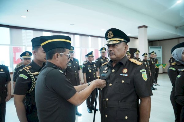 Kejati Sulsel Lantik Pejabat Baru dan Sejumlah Kajari