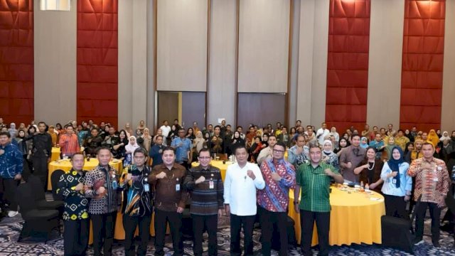 Kementerian Dalam Negeri bersama Pemprov Sulsel melaksanakan Monev) terpadu penerapan Standar Pelayanan Minimal di Sulsel.