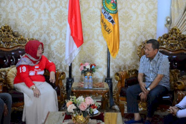 Bupati Sinjai Ratnawati Lepas 18 Atlet Hoki untuk Mengikuti Pra Porprov 2026 di Luwu