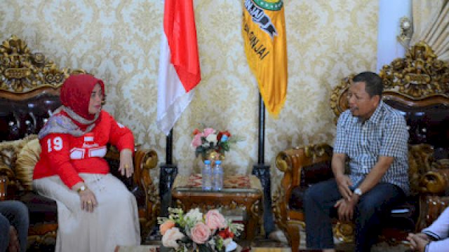 Bupati Sinjai Ratnawati Lepas 18 Atlet Hoki untuk Mengikuti Pra Porprov 2026 di Luwu