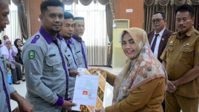 Bupati Sinjai Ratnawati Lantik Pengurus DPC Paravetindo