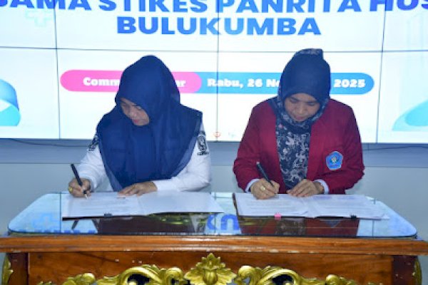 Bupati Sinjai Tandatangani MoU dengan STIKES Panrita Husada Bulukumba