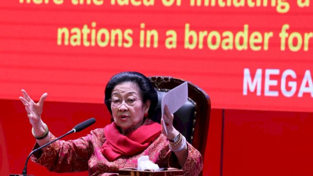 Megawati Cerita Alasan Tak Punya HP: Everybody Wants to Know Me!