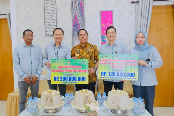 Bank Sulselbar dan Sulselbar Syariah Bantu Pemkab Wajo Percantik Enam Taman Kota