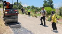 Bupati Uji Nurdin Tinjau Perbaikan Jalan di Sinoa