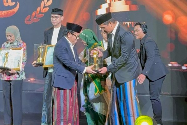 Bantaeng Mendapat Pengakuan Nasional, Bupati Uji Nurdin Sabet Pesantren Award