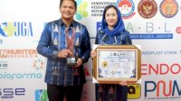 Bupati Uji Nurdin dan Gunya Paramasukhaputri Raih Penghargaan Nasional IHIA 2025